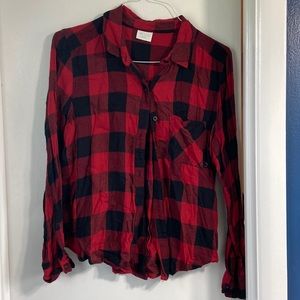 Women’s Buffalo plaid flannel shirt size medium